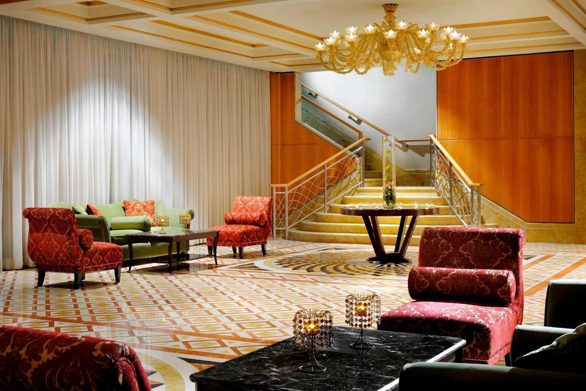 Courtyard By Marriott Kuwait City Exterior photo