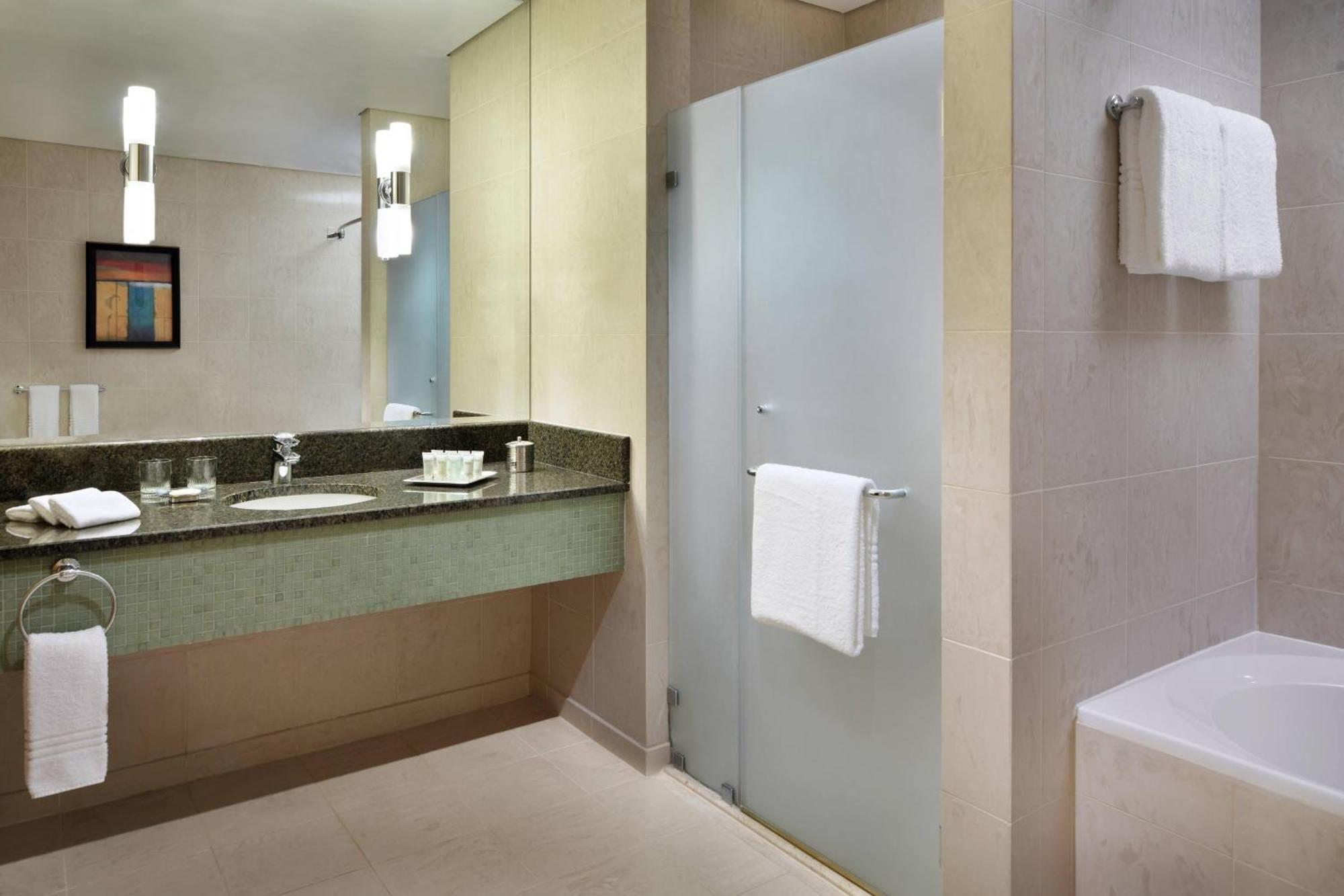 Courtyard By Marriott Kuwait City Exterior photo