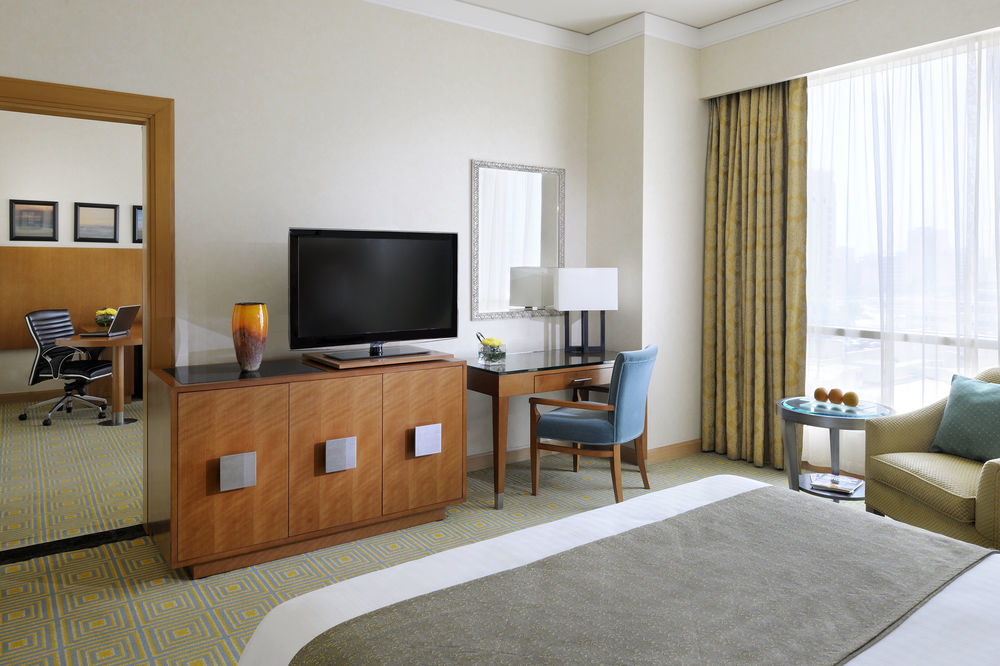 Courtyard By Marriott Kuwait City Exterior photo