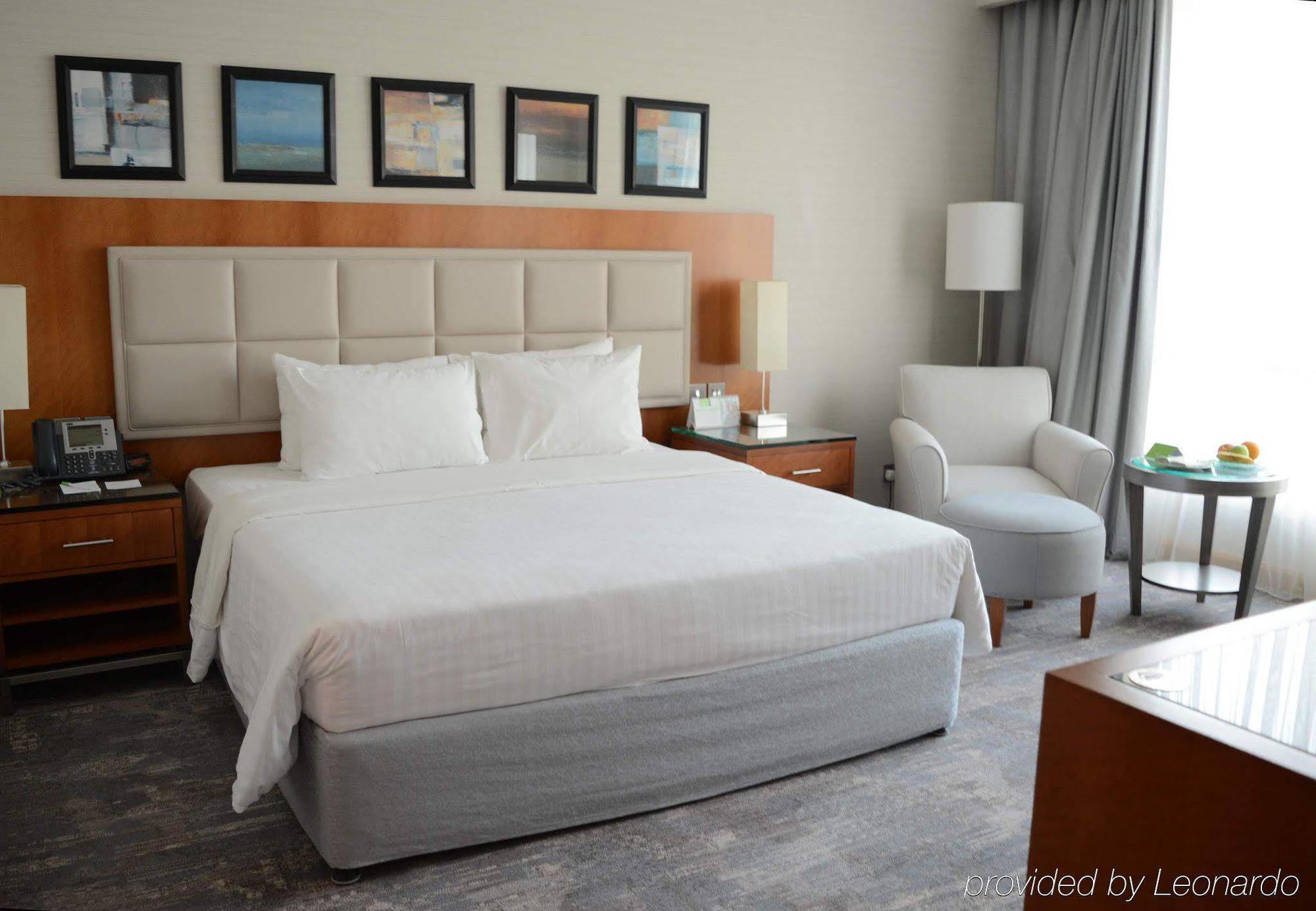 Courtyard By Marriott Kuwait City Exterior photo