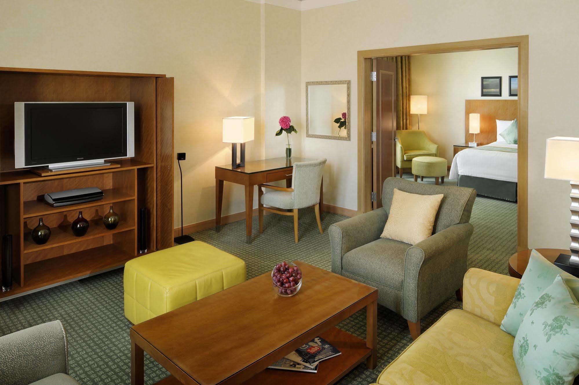 Courtyard By Marriott Kuwait City Exterior photo