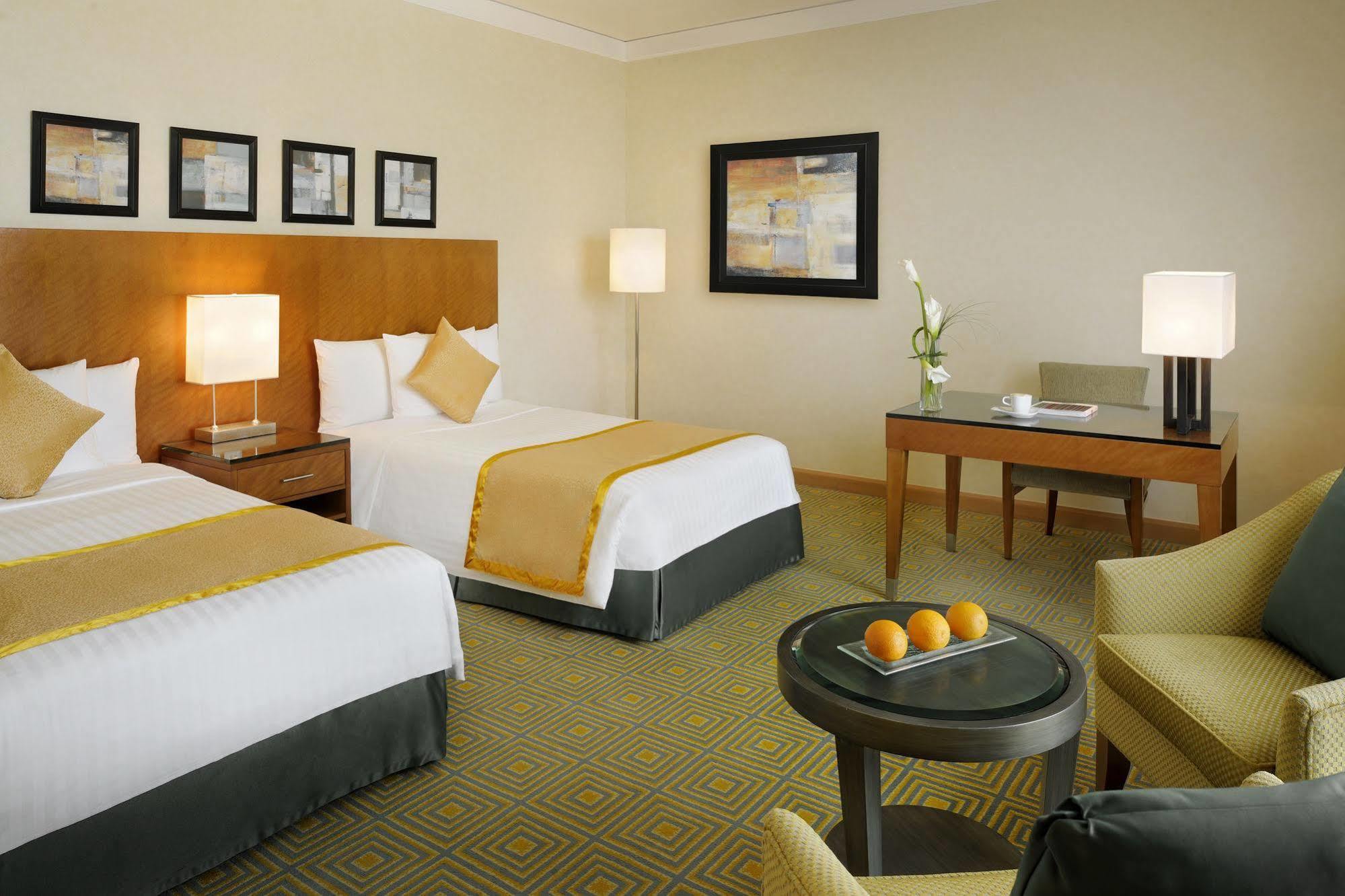 Courtyard By Marriott Kuwait City Exterior photo